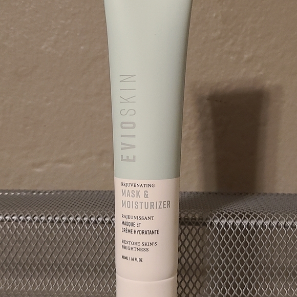 Evioskin Rejuvenating Mask & Moisturizer 40 ml/1.4 oz NWOB - Picture 2 of 4